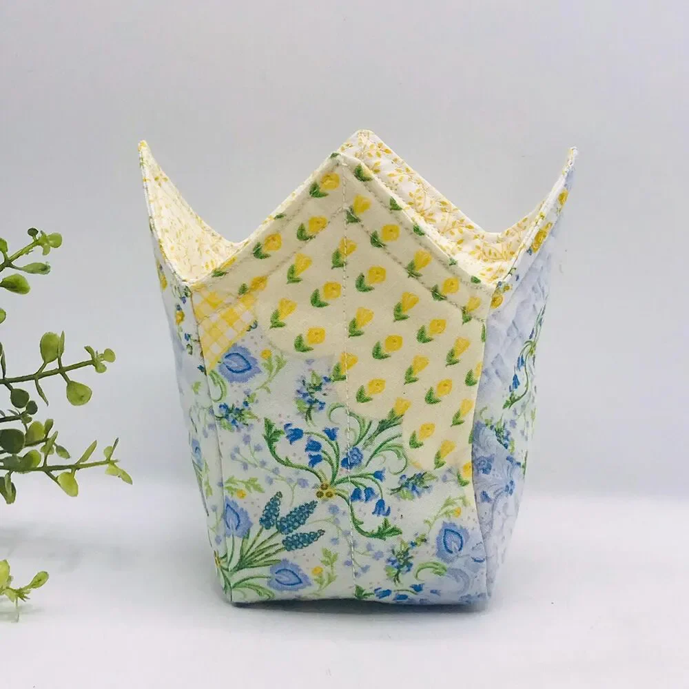 Microwave Pint Size Cozy, Reversible, Patchwork Yellow Blue Floral Ice Cream